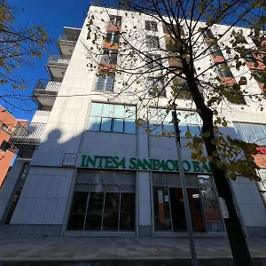 Apartament Thyamis, Tirana